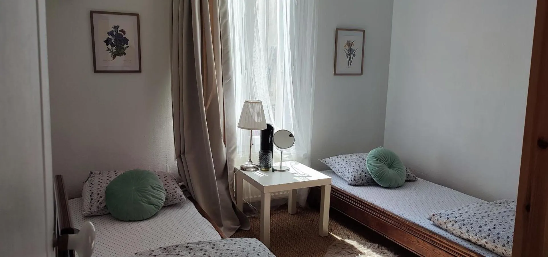Homestay Paris Authentic House Metro 14 Station Hopital Bicetre, Rer B Gentilly *