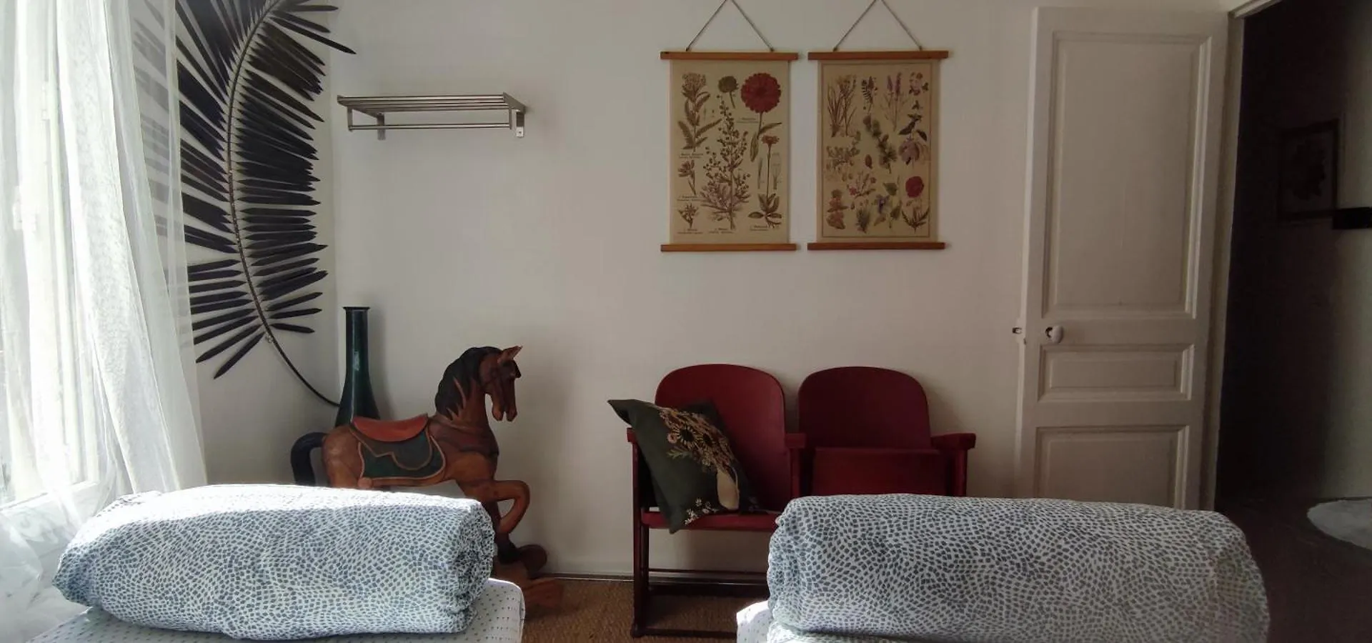 Homestay Paris Authentic House Metro 14 Station Hopital Bicetre, Rer B Gentilly Le Kremlin-Bicetre