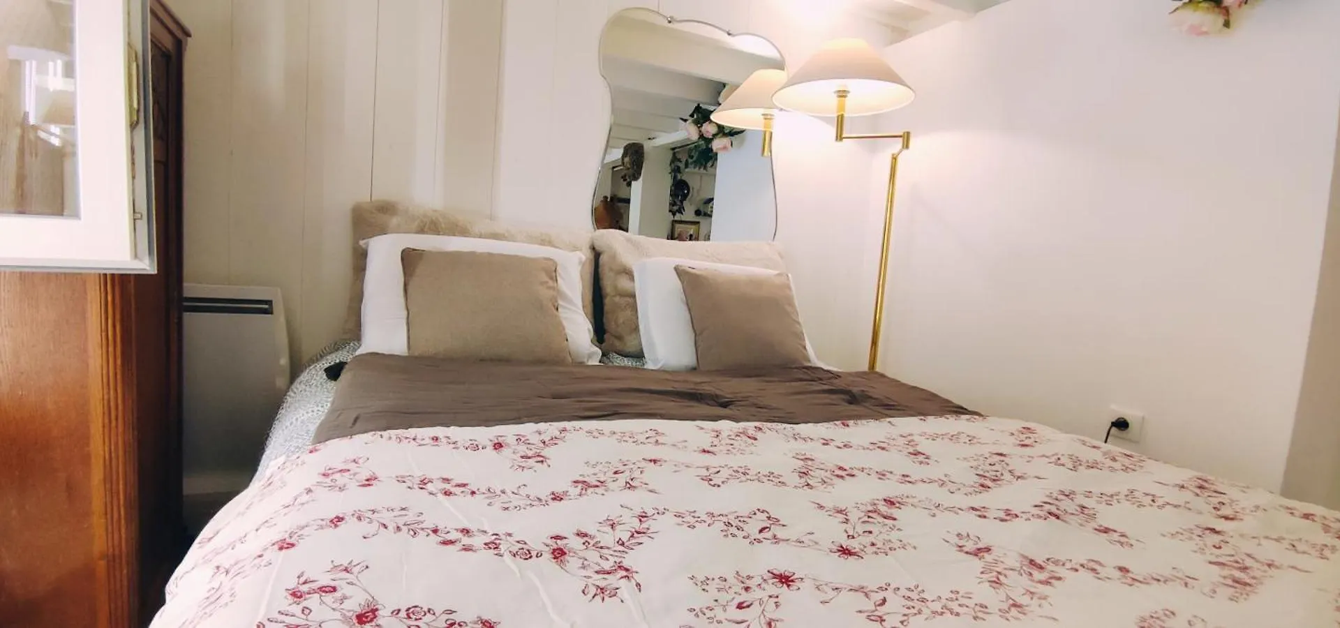 Séjour chez l'habitant Paris Authentic House Metro 14 Station Hopital Bicetre, Rer B Gentilly *